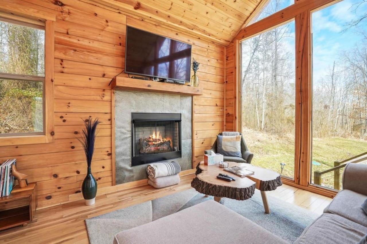 Fern Haven A Modern Take On Hocking Hills Cabins Stella Exteriér fotografie